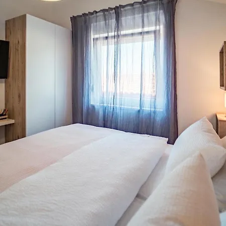 Semesterbostad Miracle